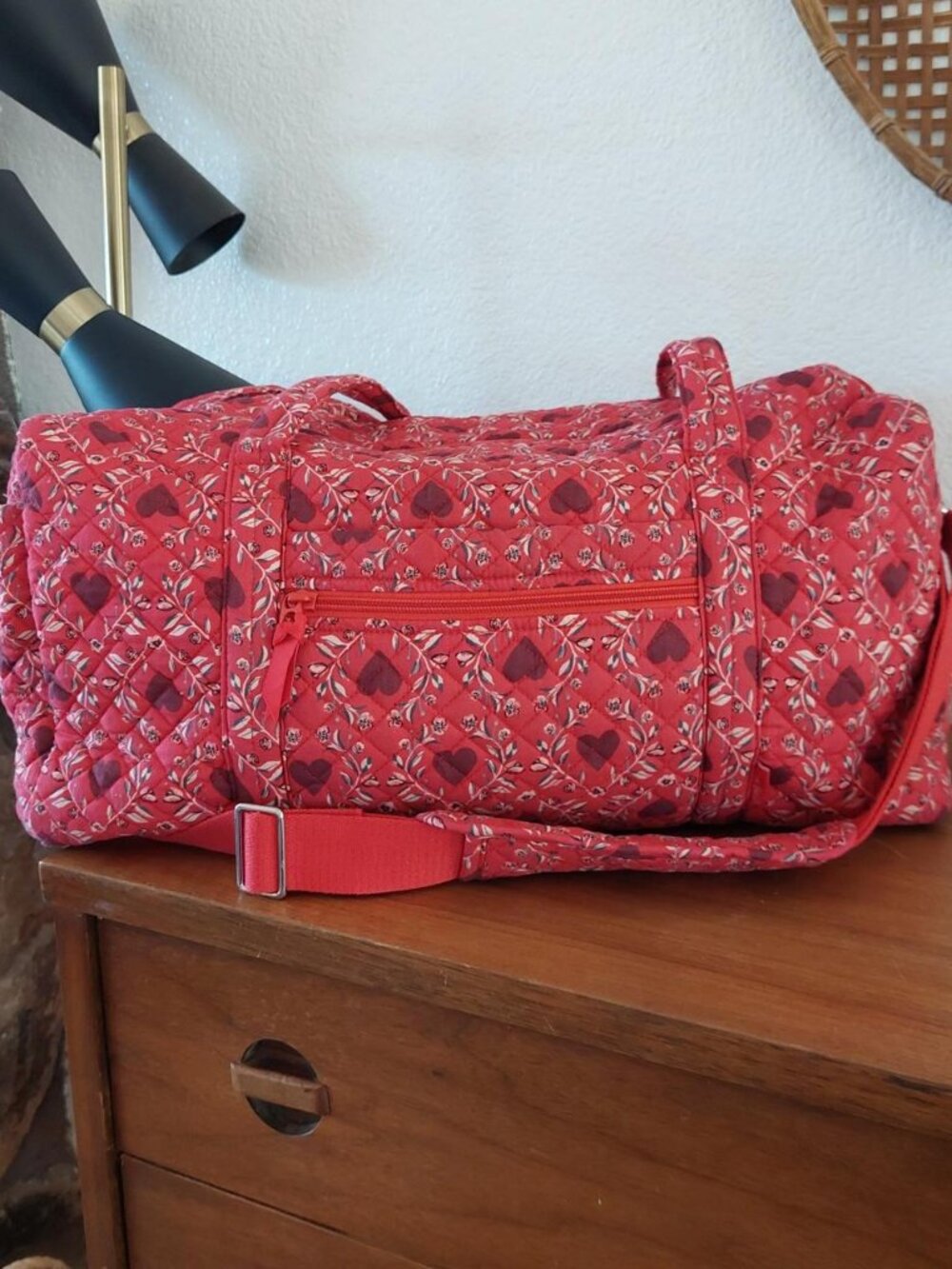 vera bradley imperial hearts fuffle bag travel Red quilted duffle bag with white